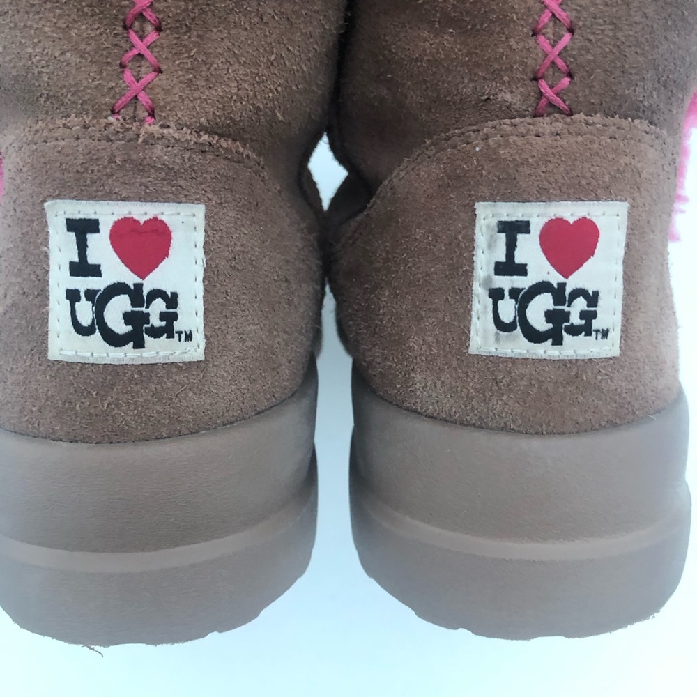♦️SOLD♦️UGG Australia I Heart Kisses Tan Suede - Picture 10 of 14
